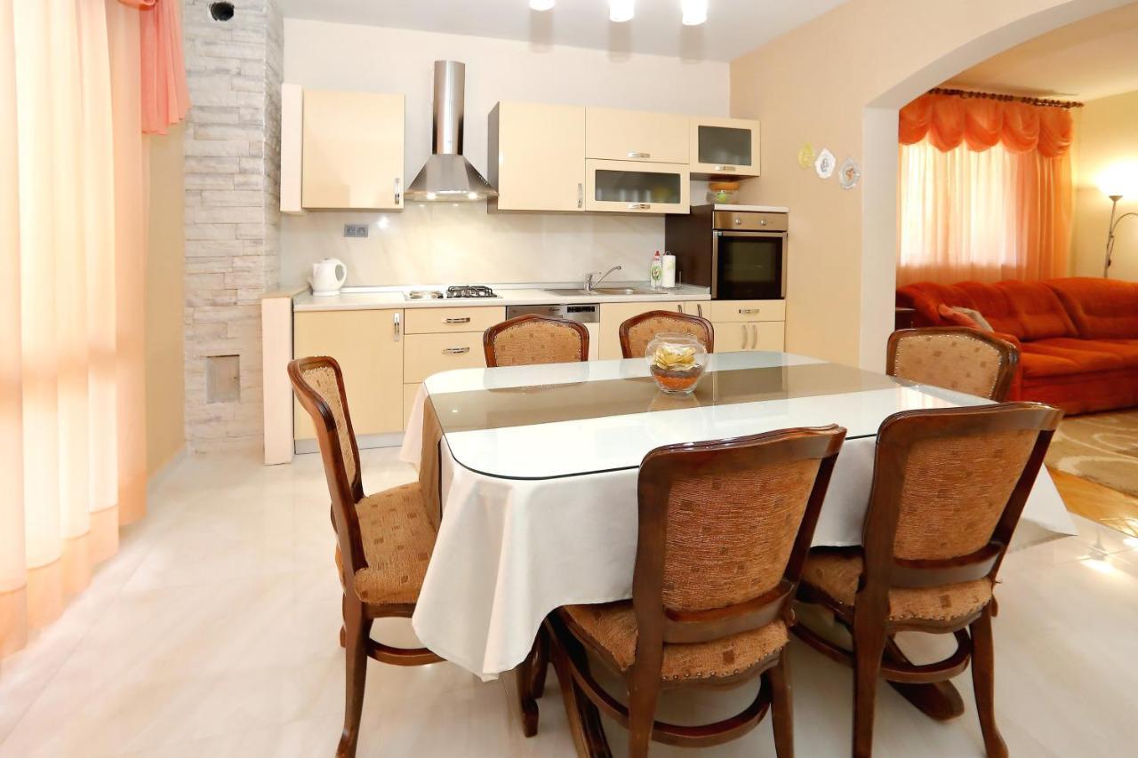 Apartment Lucijan Bibinje Bagian luar foto