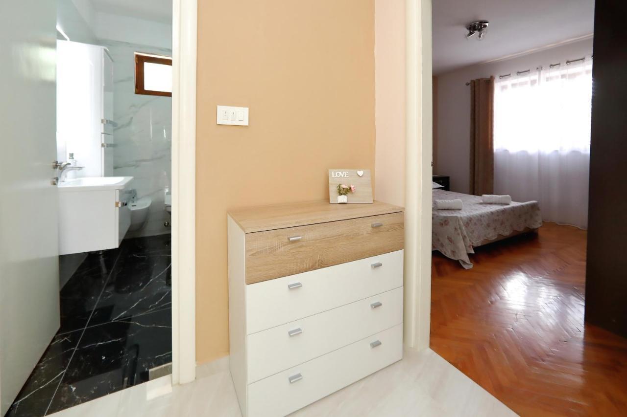 Apartment Lucijan Bibinje Bagian luar foto