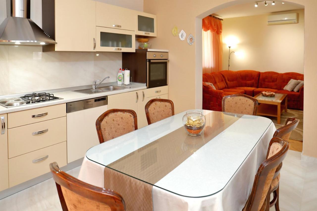 Apartment Lucijan Bibinje Bagian luar foto
